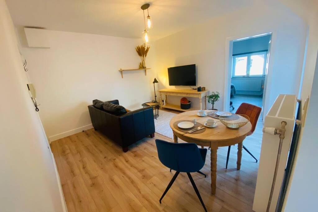 Appartement Recently Renovated 150m From The Le Coq